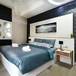 Peninsula Luxury Πανσιόν 4*