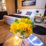 Πανσιόν Peninsula Luxury 4*