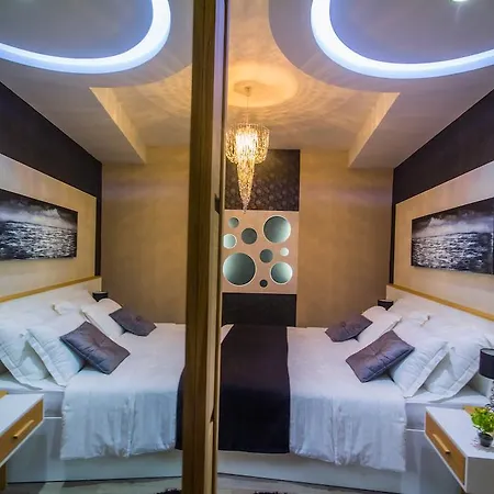Peninsula Luxury 4*
