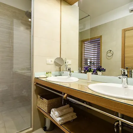 Peninsula Luxury Penzion