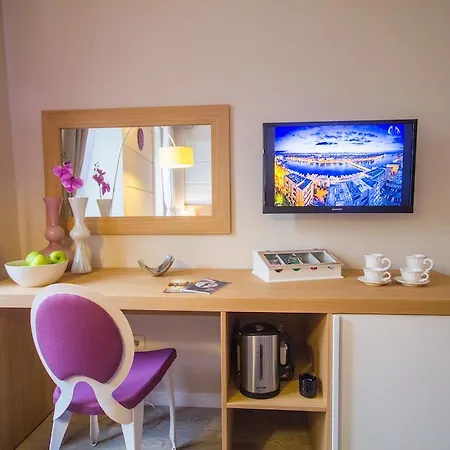 Peninsula Luxury Penzion